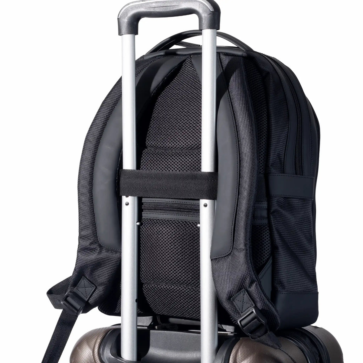 Morral Ejecutivo de Cuero Genuino: Estilo, Confort y Adaptaje para Viaje 🎒💼